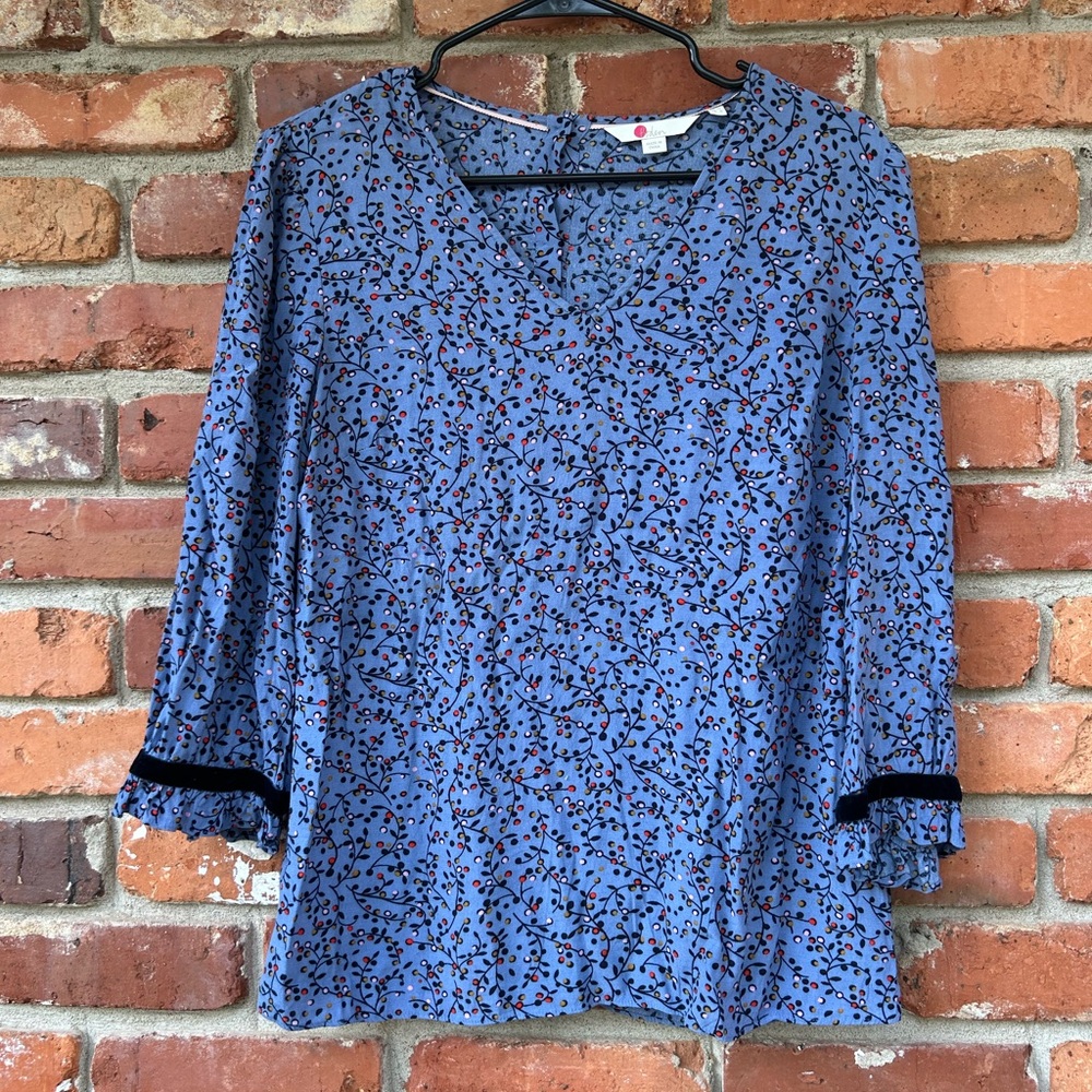 Boden Button Back Floral Blue Women's Blouse Velvet Trim Ruffle Sleeves US 6